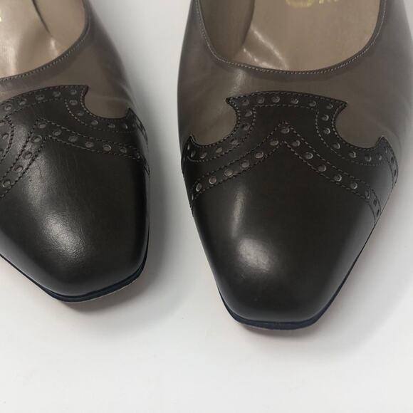 EUC Salvatore Ferragamo tan/ brown 7 1/2 heels - Picture 2 of 8